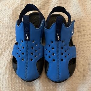 NIKE BOYS SUNRAY PROTECT 2 OUTDOOR SANDAL - BLUE
